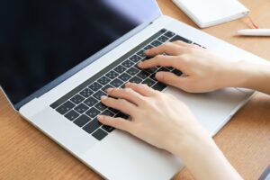 東京のLLMO対策会社10選!中小企業が外注を検討するポイントを解説